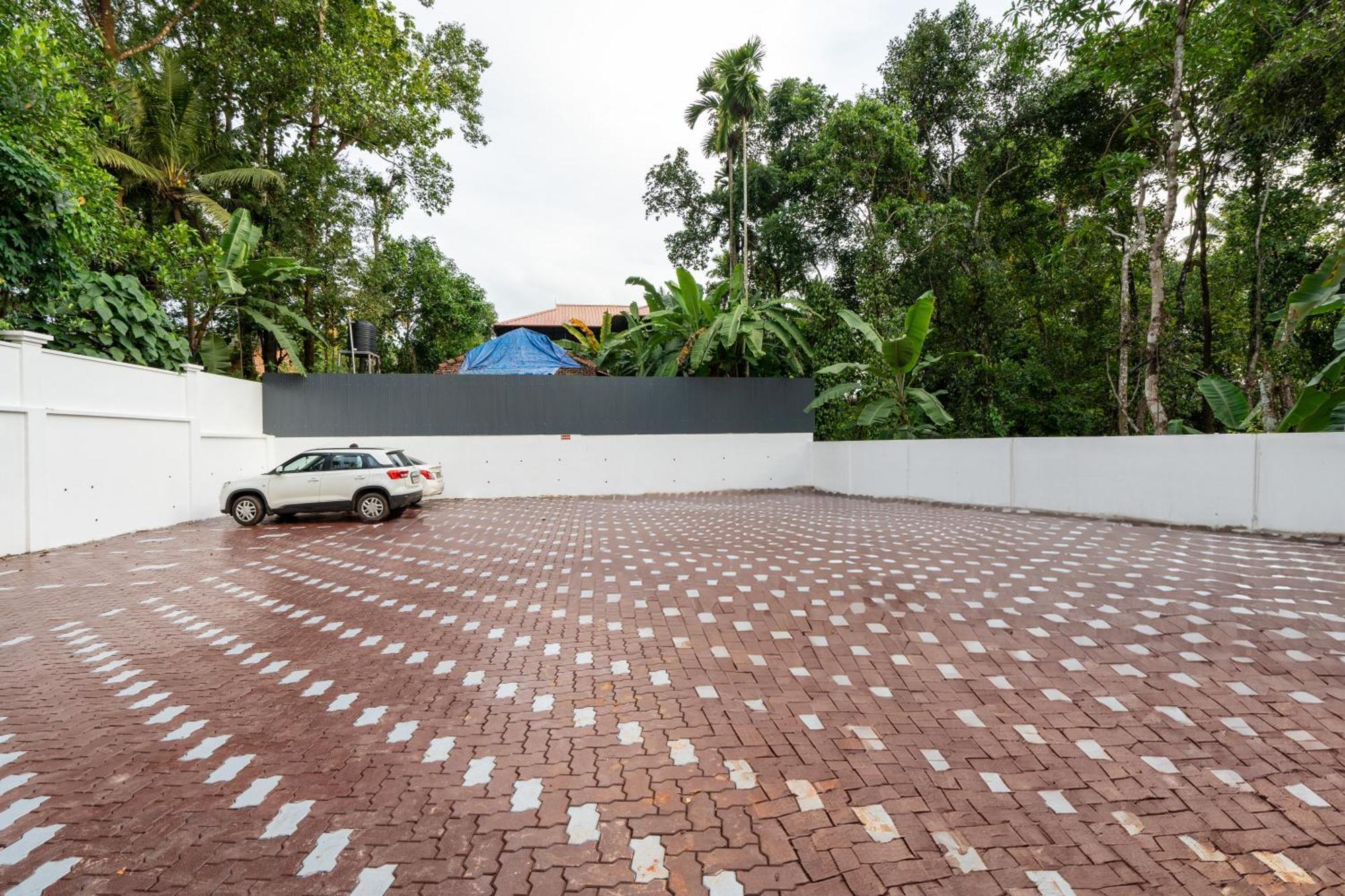 Cochin Airport Hotel Kochi Eksteriør bilde
