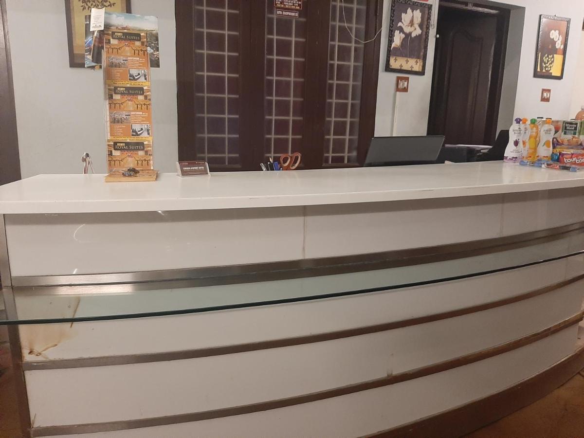 Cochin Airport Hotel Kochi Eksteriør bilde