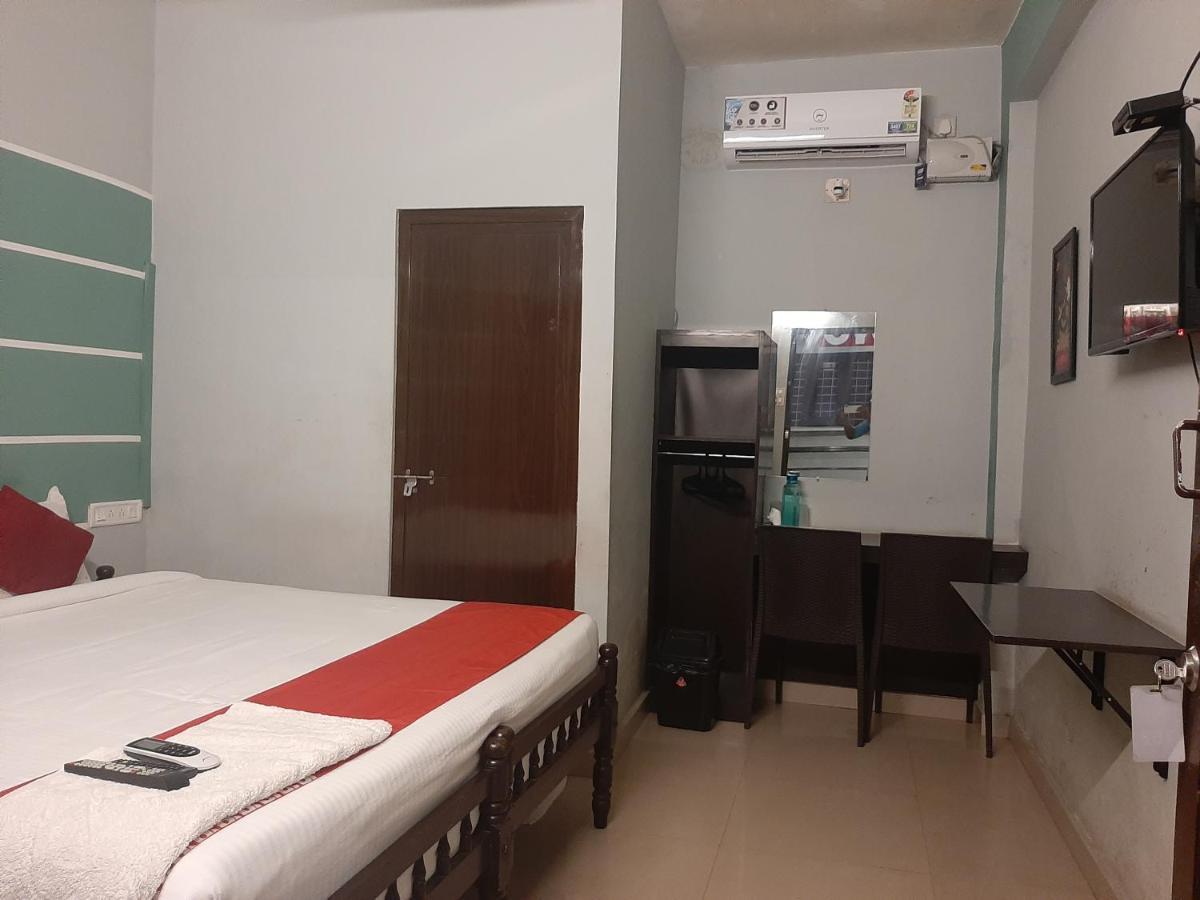 Cochin Airport Hotel Kochi Eksteriør bilde